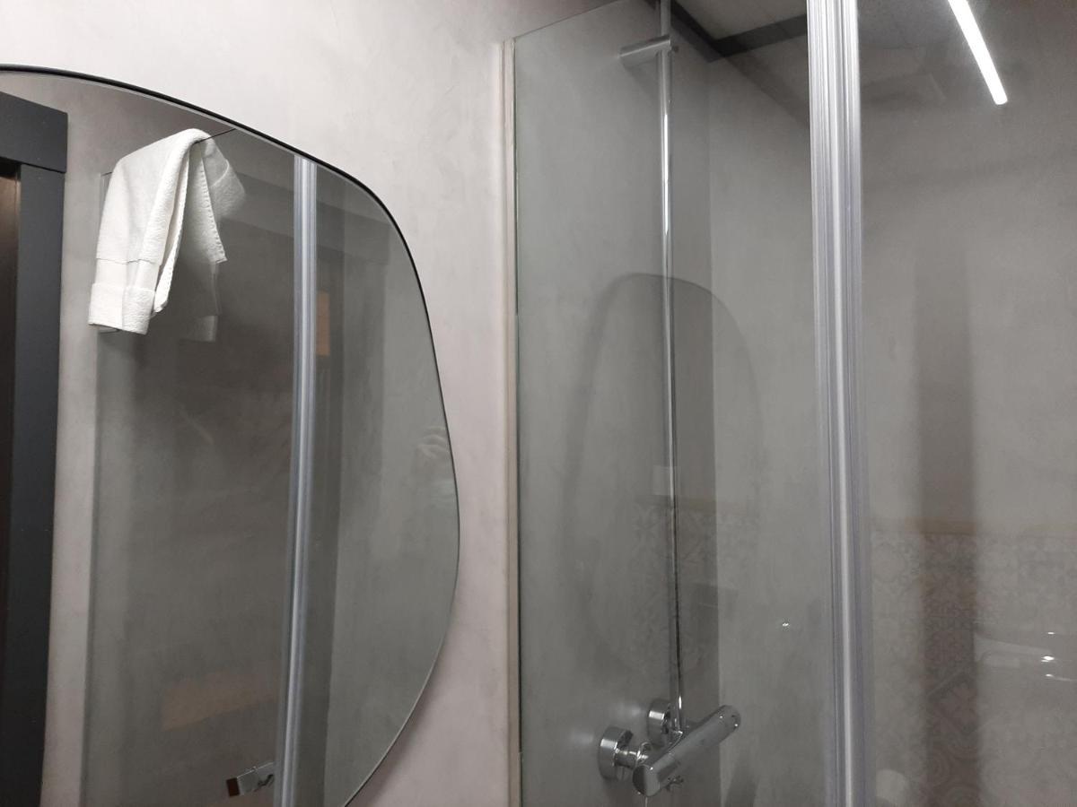 Hostal Erasmus By Gaiarooms Salamanca Eksteriør bilde
