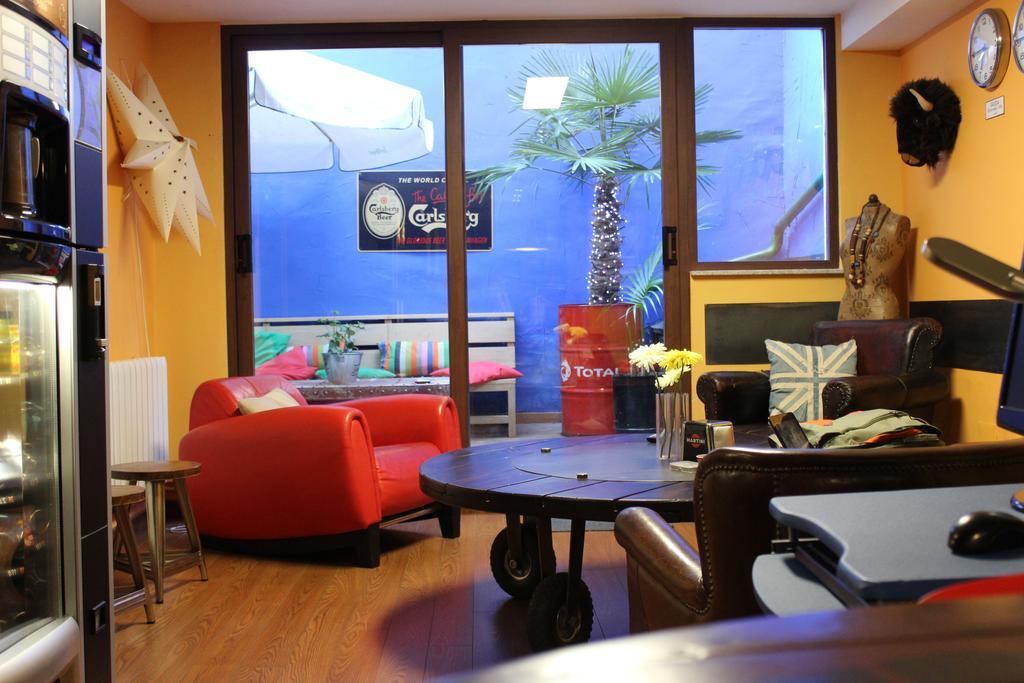 Hostal Erasmus By Gaiarooms Salamanca Eksteriør bilde