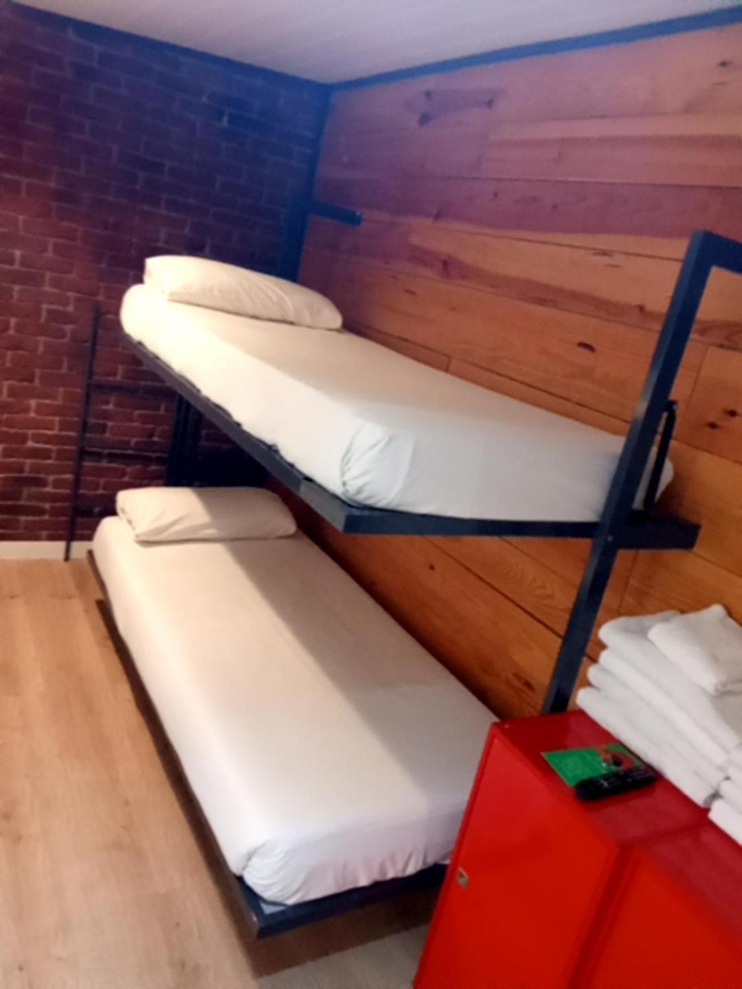 Hostal Erasmus By Gaiarooms Salamanca Eksteriør bilde