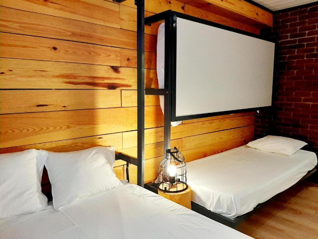 Hostal Erasmus By Gaiarooms Salamanca Eksteriør bilde